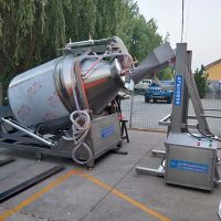 香菇醬制冷拌料機，制冷液壓真空滾揉機